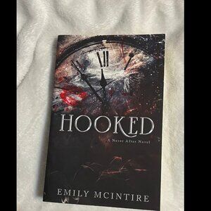 Hooked by Emily McIntire – Paperback – Great Condition!